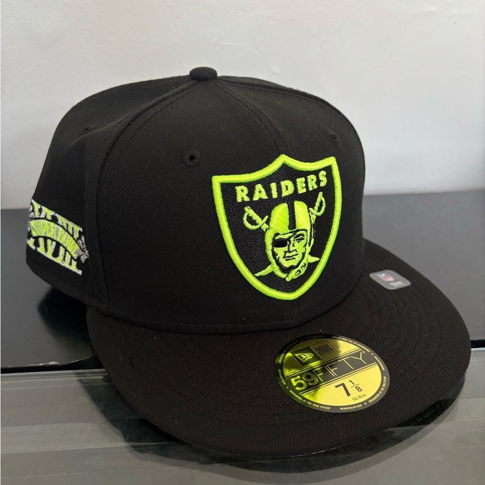 Las Vegas Raiders Super Bowl XVIII Summer Pop 59Fifty Fitted Hat Size 7 1/8